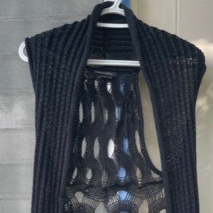 BCBG MAZ AZRIA black Crochet Duster S